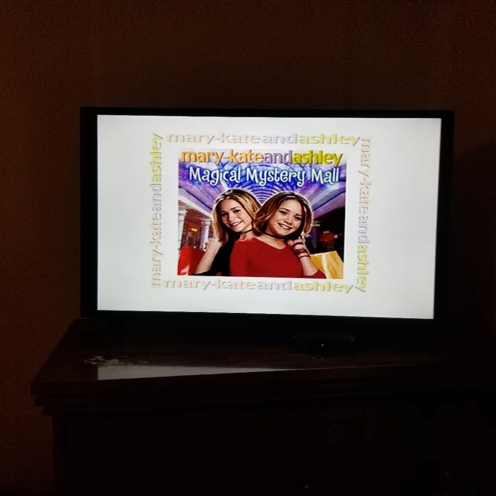 Mary Kate Ashley Magical Mystery Mall Black PS1 Sony Playstation